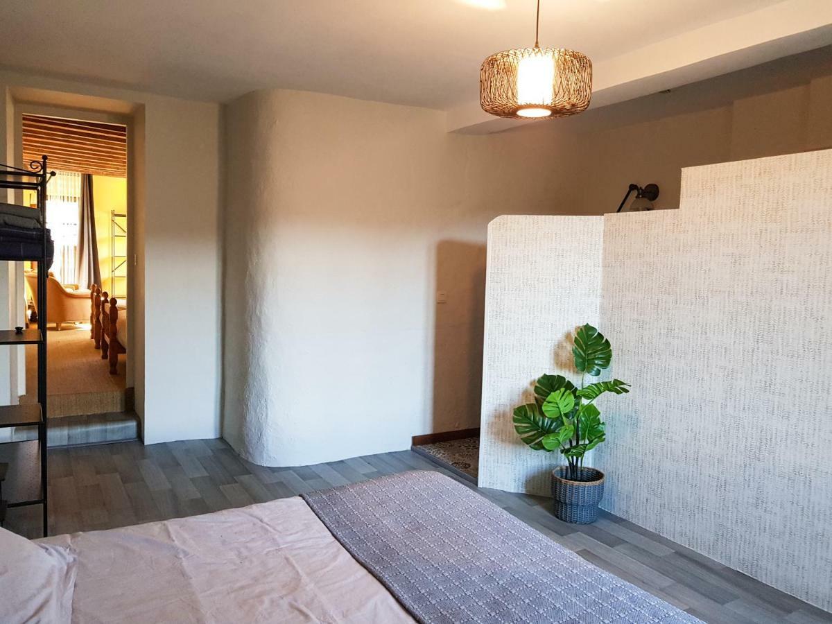 Maison D'Hotes Les 3 Baudets Issor Kültér fotó